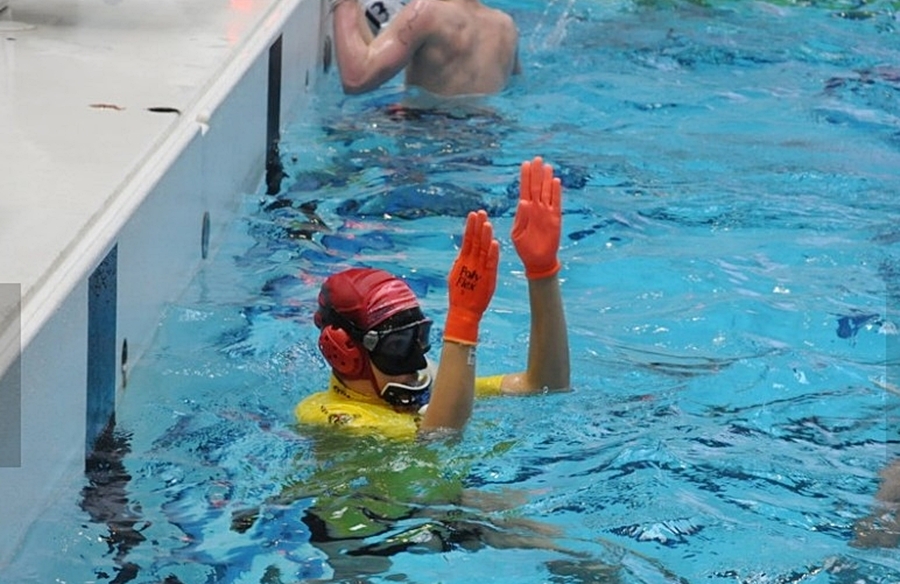 Hokej pod wodą Walenie Siemianowice Śląskie sędzia